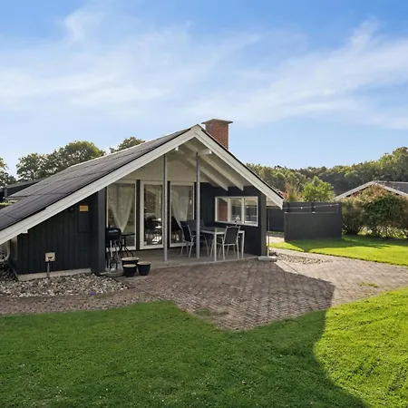 Hannah - 200m From The Sea By Interhome Feriehus