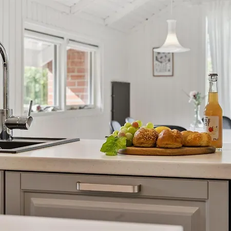 Feriehus Hannah - 200m From The Sea By Interhome